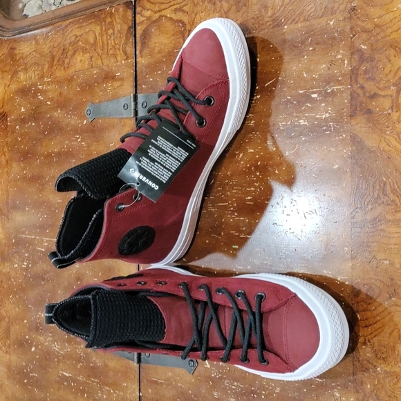 NWT Converse Burgundy Chuck Taylor High 162410C